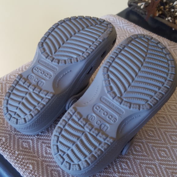 Crocs - Picture 2 of 5